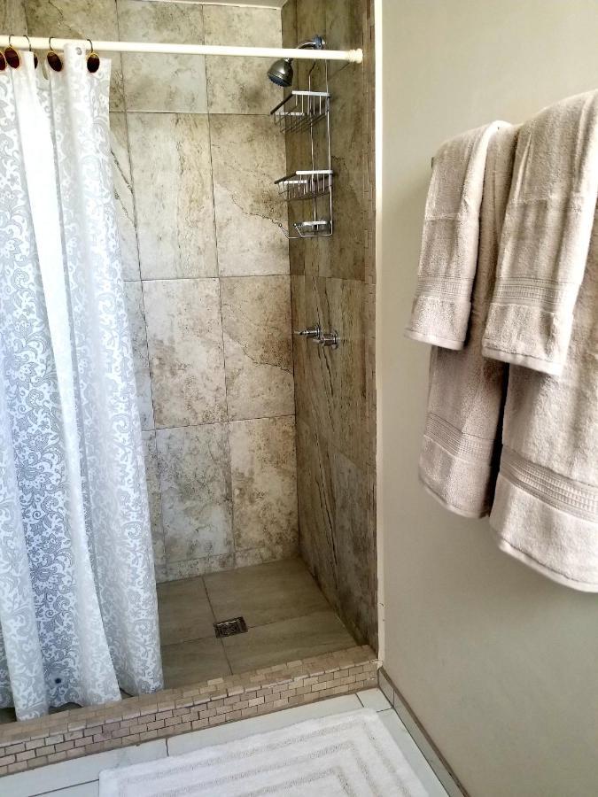 Ferienwohnung Moderna Habitacion/Bano Privada Ciudad Juárez Exterior foto