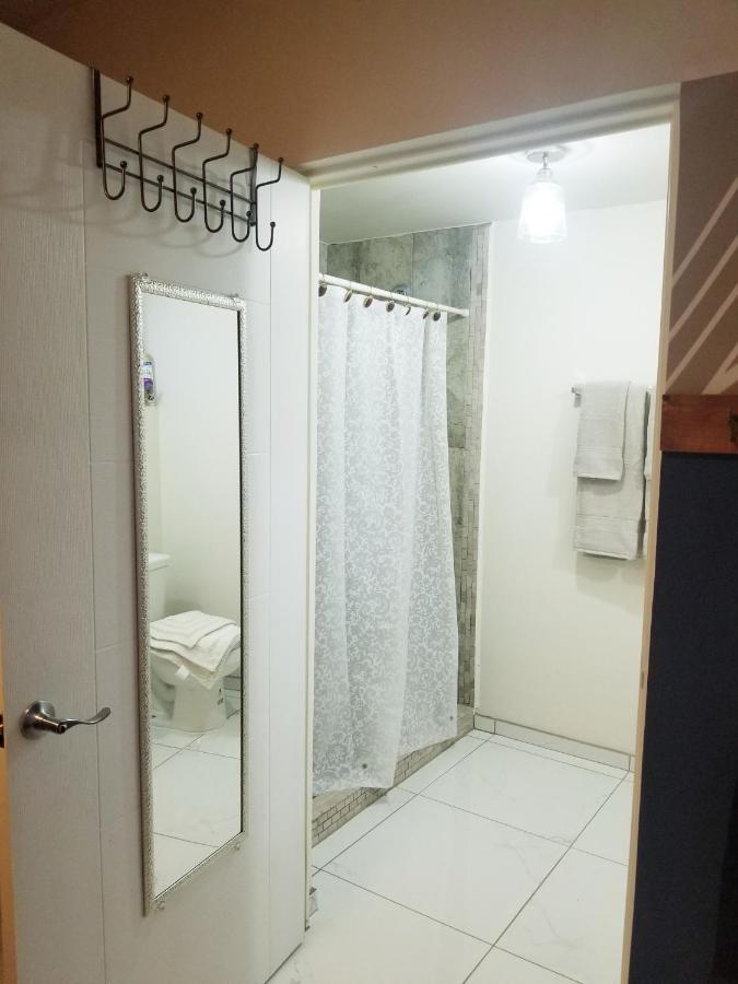 Ferienwohnung Moderna Habitacion/Bano Privada Ciudad Juárez Exterior foto